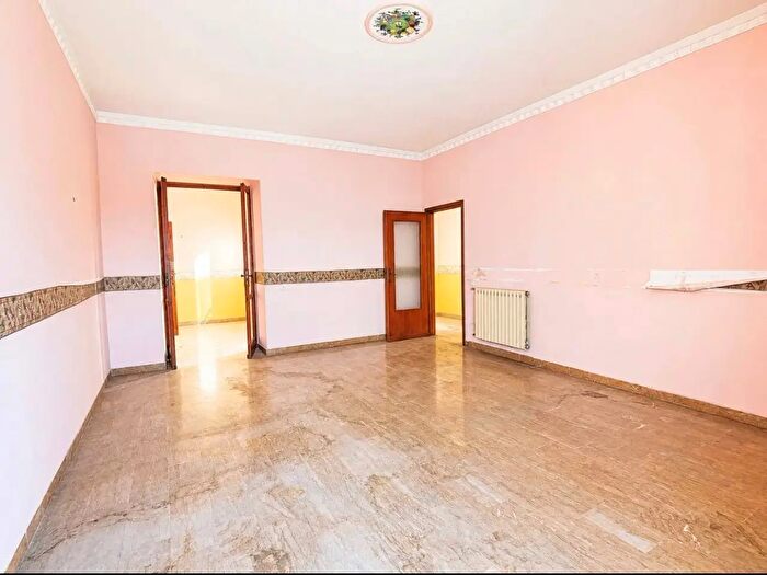 Appartamento trilocale in vendita in Via IV Novembre, San Nicola La Strada