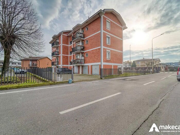 Appartamento trilocale in vendita in Via Don Bosco, Casalmaiocco