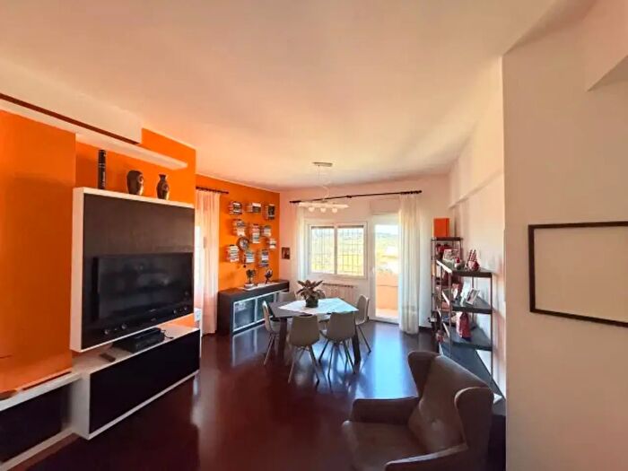 Appartamento trilocale in vendita in Via Minucio Felice, Roma