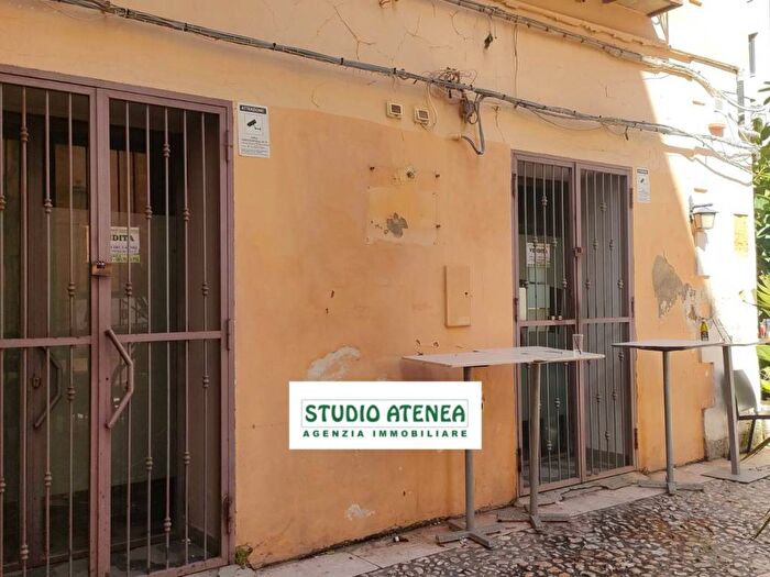 Casa monolocale in vendita in Piazza San Francesco d'Assisi, Centro Storico, Agrigento