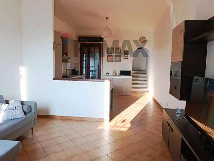 Casa quadrilocale in vendita in Via Pavia, Bressana Bottarone
