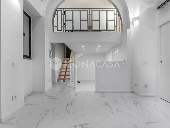 Appartamento in vendita in Via Scaldasole, Milano