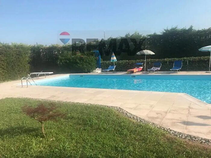 Casa con 18 locali in vendita in Via Lungargine Muson, Vigodarzere