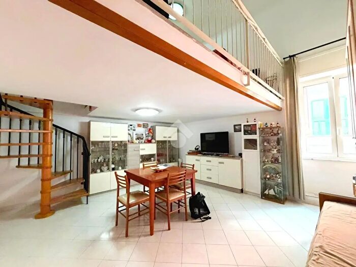 Appartamento bilocale in vendita in Via Matteo Renato Imbriani, Napoli