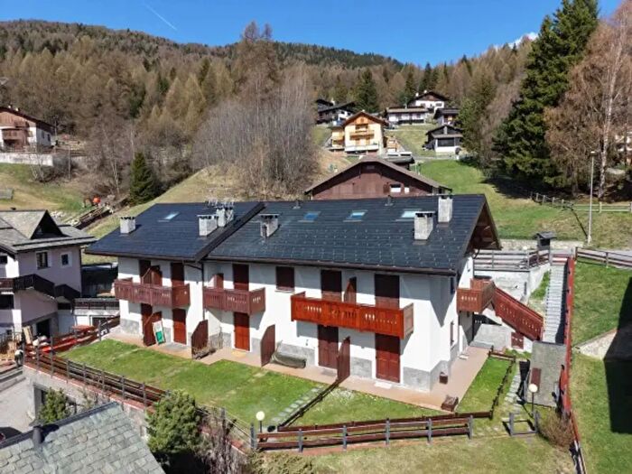 Appartamento trilocale in vendita in Via al Forte, Valdisotto