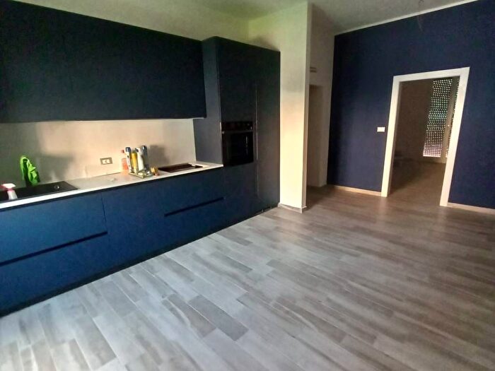 Appartamento quadrilocale in affitto in Piazza Alcide De Gasperi, Valletta Paiolo, Mantova