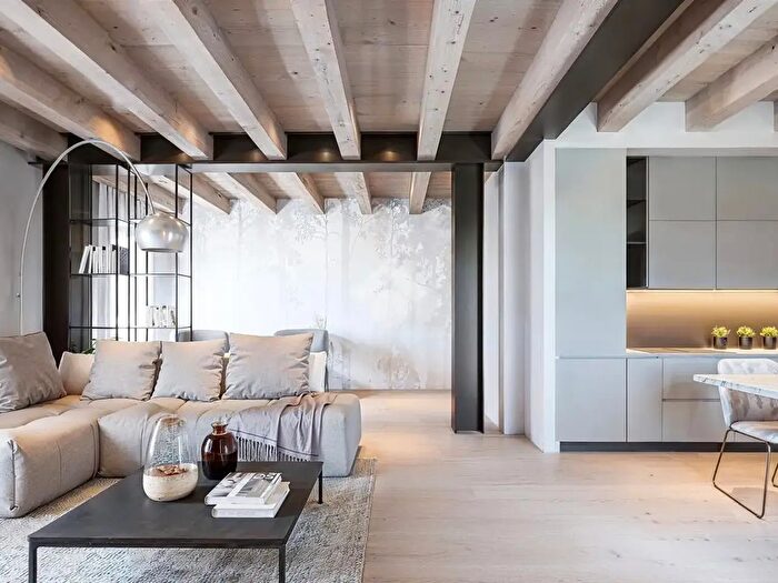 Appartamento quadrilocale in vendita in Via Beato Lorenzino, Marostica