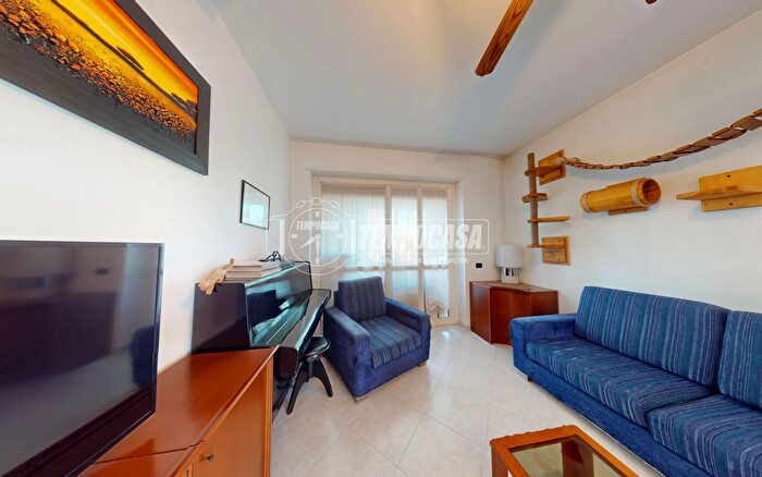 Appartamento trilocale in vendita in Via Alfieri B, Cinisello Balsamo