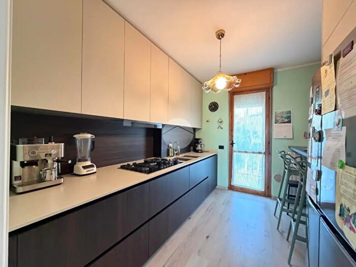 Appartamento quadrilocale in vendita in Via Marzabotto, Desenzano Del Garda