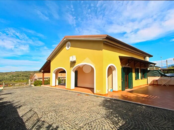 Casa con 5 locali in vendita in Contrada Grisi, Ascea