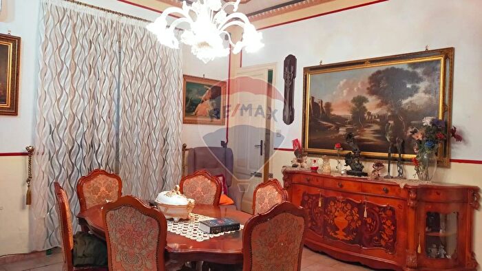 Casa con 8 locali in vendita in Via Paternostro, Bagheria