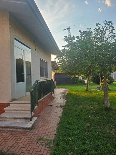 Casa quadrilocale in vendita in Seravezza