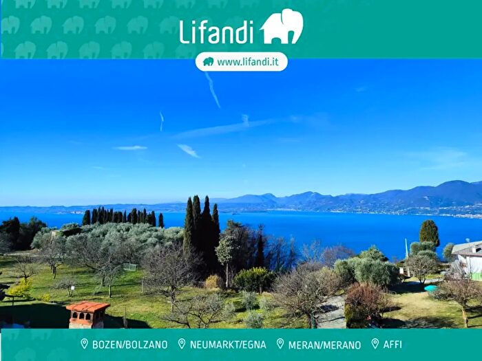 Casa in vendita in Torri Del Benaco