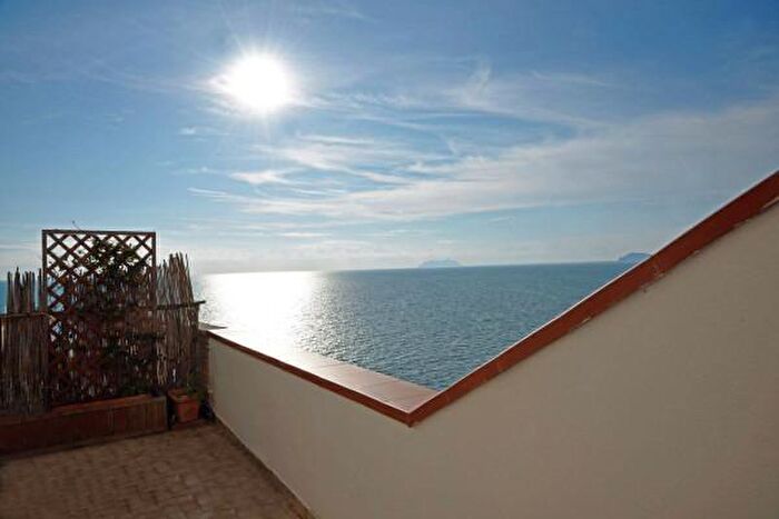 Appartamento bilocale in vendita in Via Giosa, Sperlonga