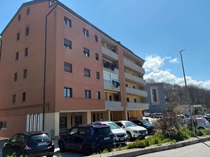 Appartamento con 5 locali in vendita in Via Aldo Capitini, Potenza