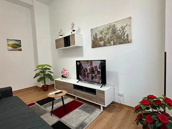 Appartamento con 6 locali in affitto in Ancona