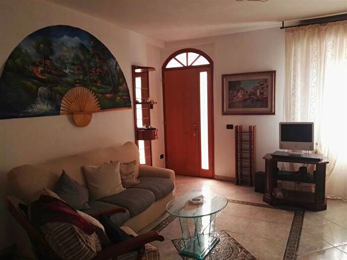 Appartamento trilocale in vendita in Ancona, Falconara Marittima