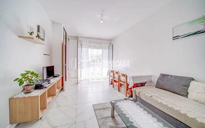 Appartamento trilocale in vendita in Via Torino, Gallarate