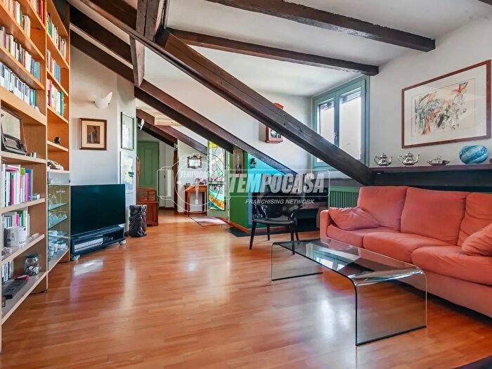 Appartamento trilocale in vendita in Via Cola di Rienzo, Milano
