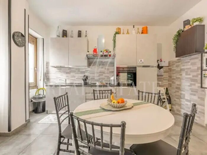 Appartamento trilocale in vendita in Via Marsala, Buccinasco