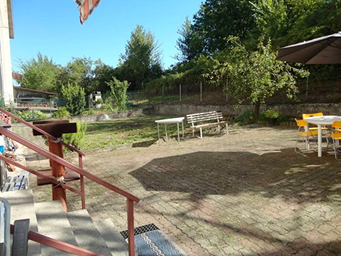 Appartamento con 5 locali in vendita in Via Roma Castelletto dOrba, Castelletto DOrba