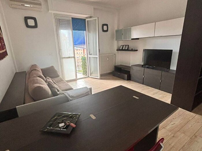 Appartamento bilocale in affitto in Via Palmanova, Crescenzago, Milano