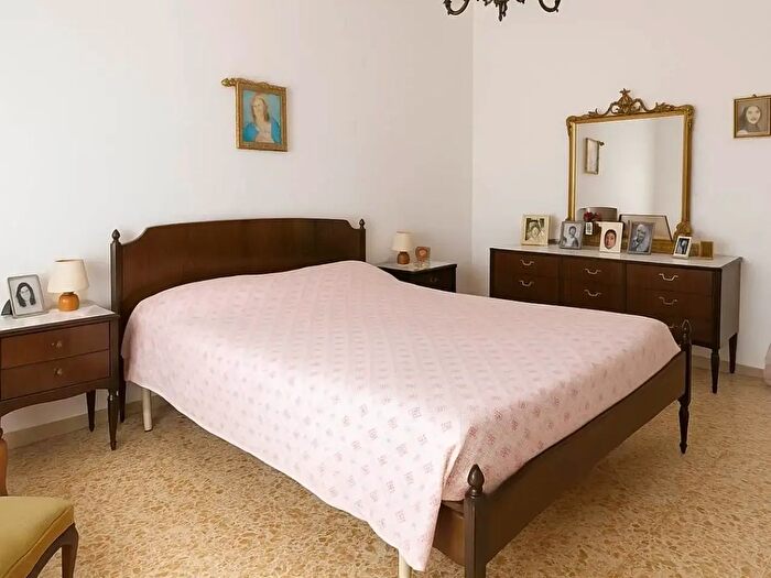 Appartamento trilocale in vendita in Via Valdera, Firenze