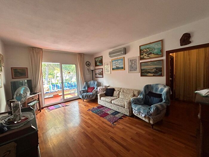 Appartamento trilocale in vendita in Bibbona