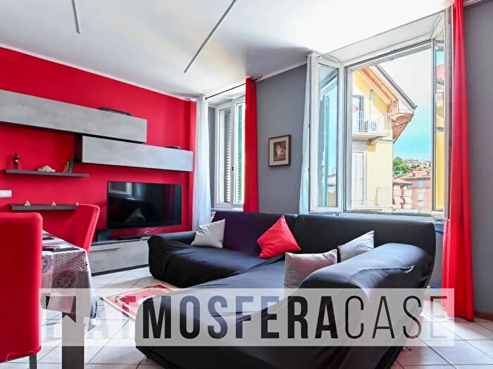 Appartamento con 5 locali in vendita in Via Fratelli Calvi, Villa DAlme