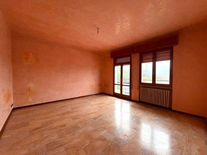 Appartamento quadrilocale in affitto in Via Castegnato, Bettolino, Rodengo Saiano