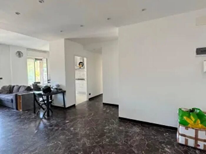 Appartamento quadrilocale in vendita in Via Stefanina Moro, Genova