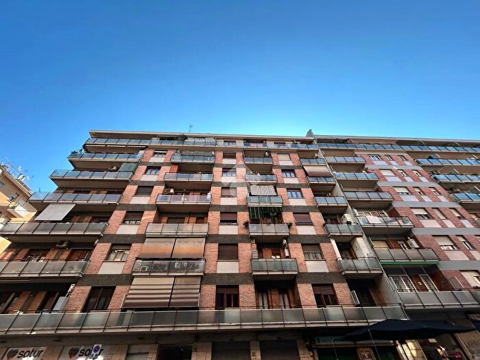 Appartamento monolocale in vendita in Via Curzio Rufo, Roma