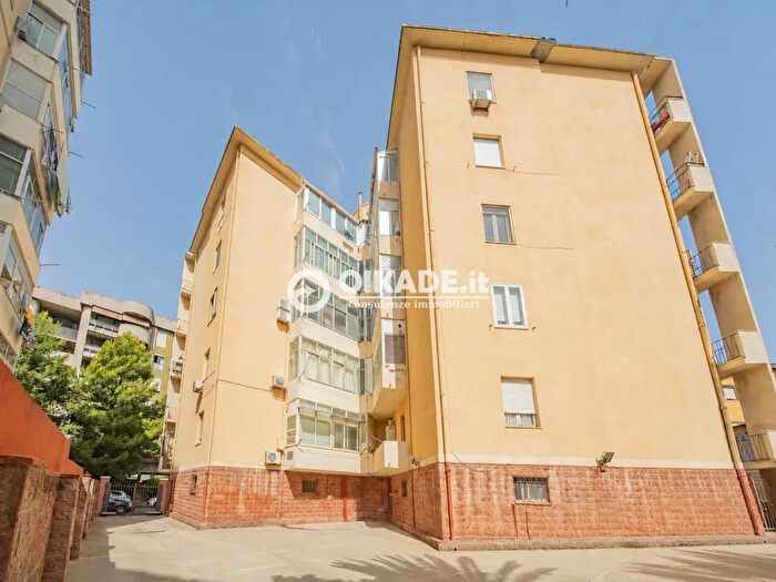 Appartamento con 5 locali in vendita in Via Stanislao Caboni d, Cagliari