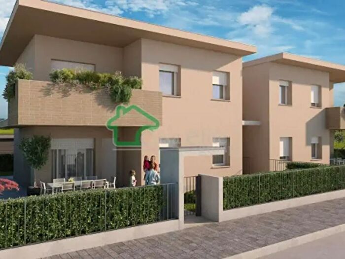 Casa quadrilocale in vendita in Via Elda Fezzi, Graffignana
