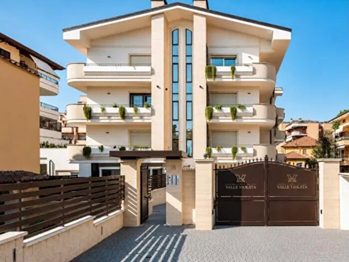 Appartamento bilocale in vendita in Viale Vittorio Veneto, Grottaferrata