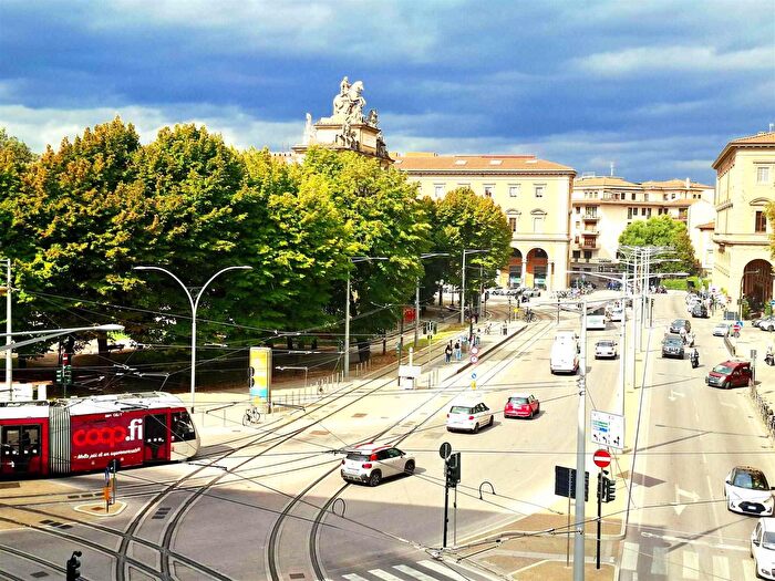 Appartamento con 5 locali in vendita in Firenze