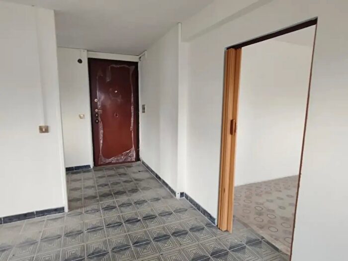 Appartamento con 5 locali in vendita in Via Umberto Grosso, Roma