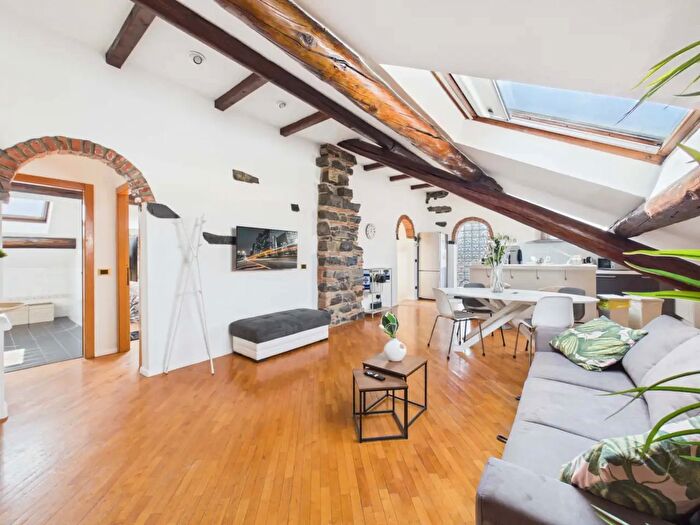 Appartamento monolocale in affitto in Via Repubblica Romana, Como