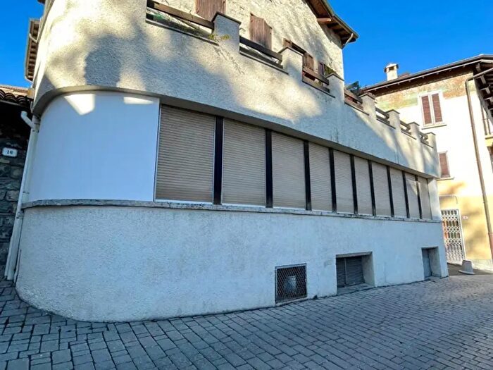 Appartamento in vendita in Via Chioso, Alta Valle Intelvi