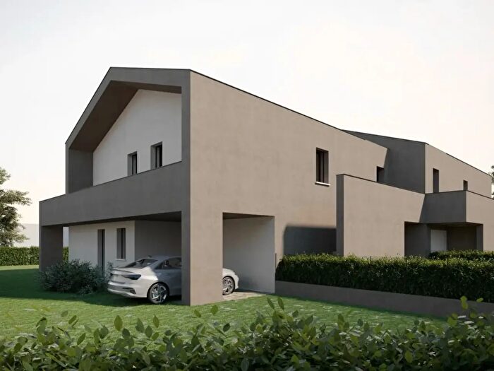 Appartamento quadrilocale in vendita in Via Spinelli, Salzano