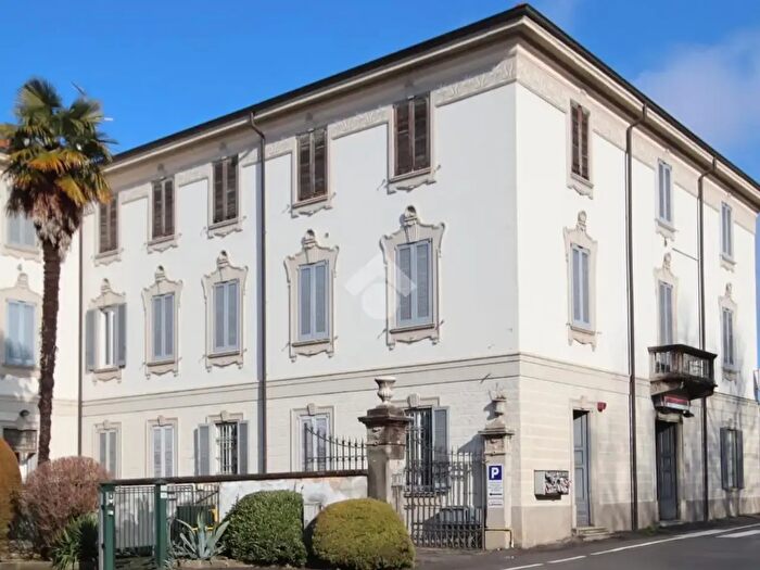 Appartamento bilocale in vendita in Via dei Mille, Barzano