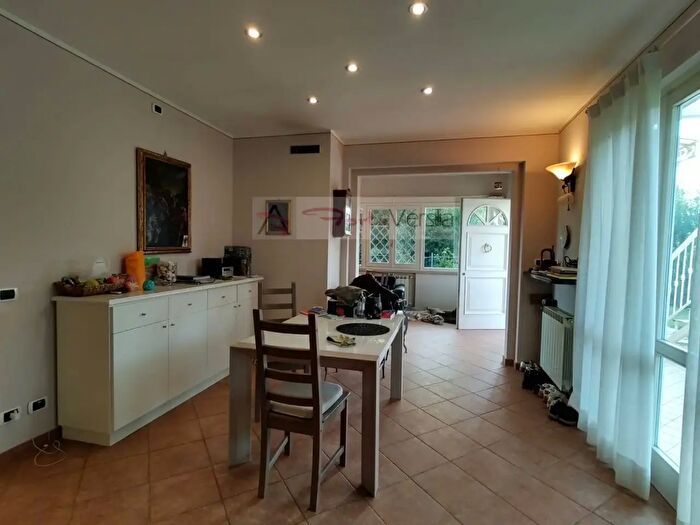 Casa con 5 locali in vendita in Viale Apua, Pietrasanta