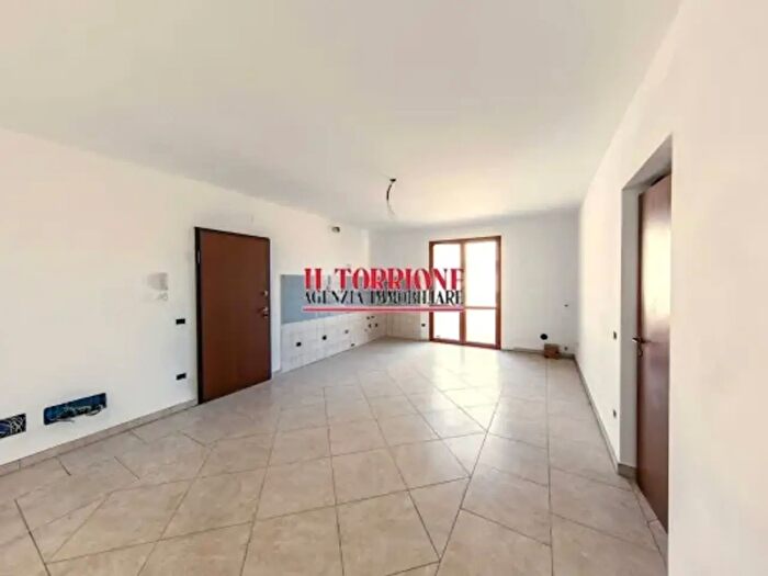 Appartamento trilocale in vendita in Via Liguria, Uzzano