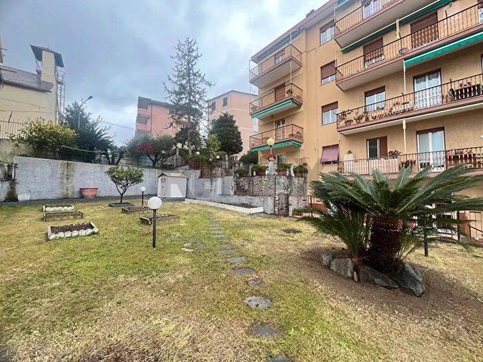 Appartamento con 5 locali in affitto in Via Dondo degli Infanti, Varazze