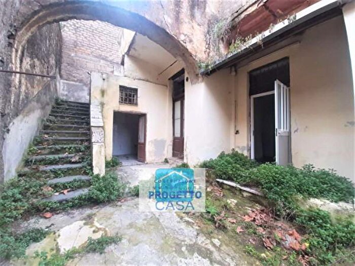 Casa con 5 locali in vendita in Via Ferrovia dello Stato, Ottaviano
