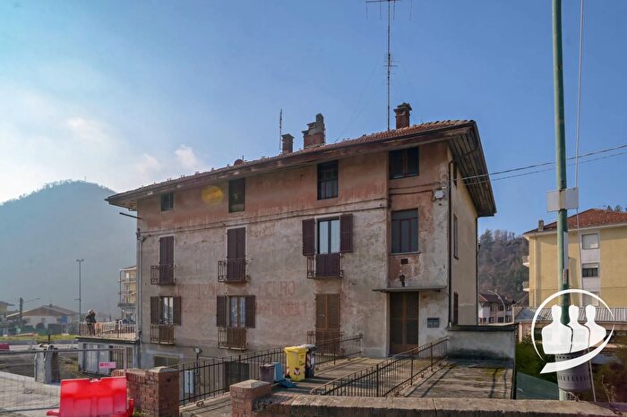 Appartamento con 6 locali in vendita in V Giacomo Matteotti, Lanzo Torinese