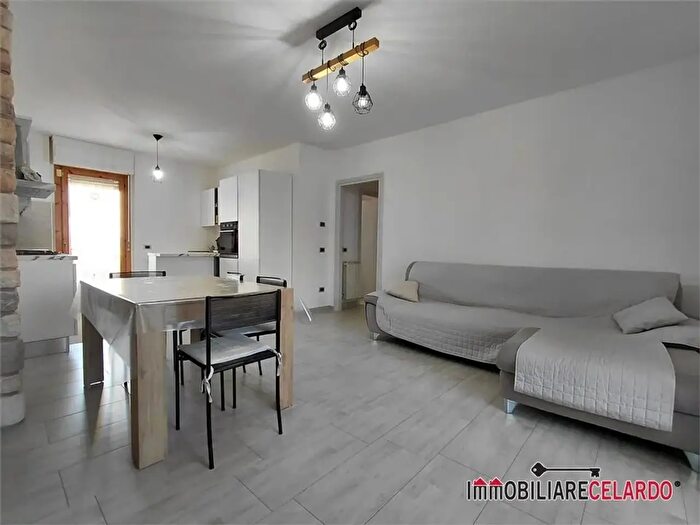 Appartamento trilocale in vendita in Colle Di Val DElsa