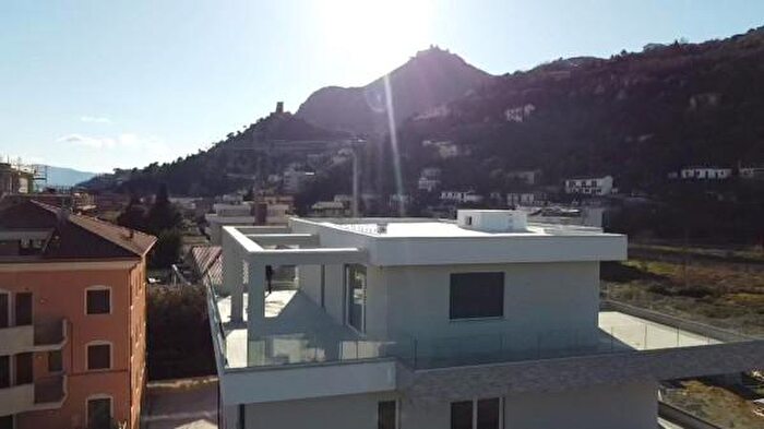 Appartamento con 5 locali in vendita in Via Sferracavalli, Cassino