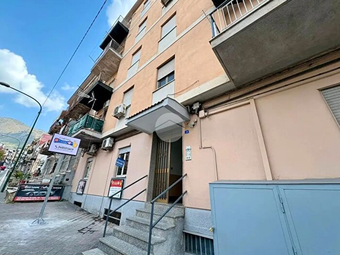 Appartamento bilocale in vendita in Corso Italia, Carini
