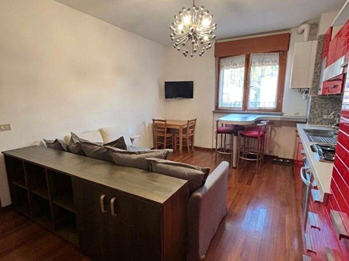 Appartamento bilocale in affitto in Via Trasimeno, Quartiere Adriano, Milano